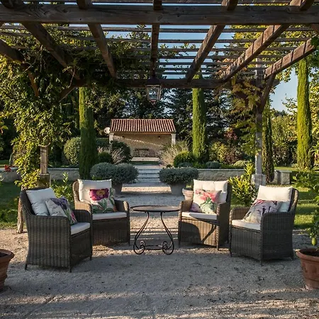 Bed and breakfast Clos Saint Estève Le Thor